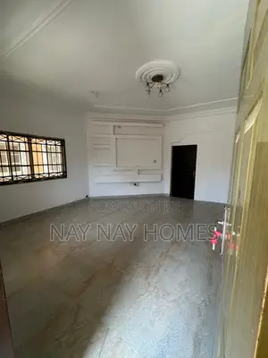 3bdrm Shared Apartment in Ajiran Estate, Chevron for rent