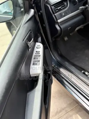 Toyota Camry SE Sport 4dr Sedan (2.5L 4cyl 6A) 2014