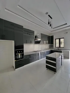 4bdrm Duplex in Orchid Road, Lekki Phase 2 for sale
