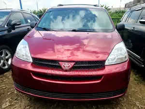 Toyota Sienna LE FWD 2006 Maroon