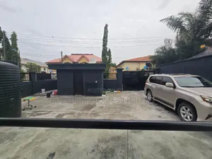5bdrm House in Lekki Phase 1 for rent