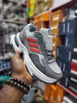 Quality Sneakers With High Soles