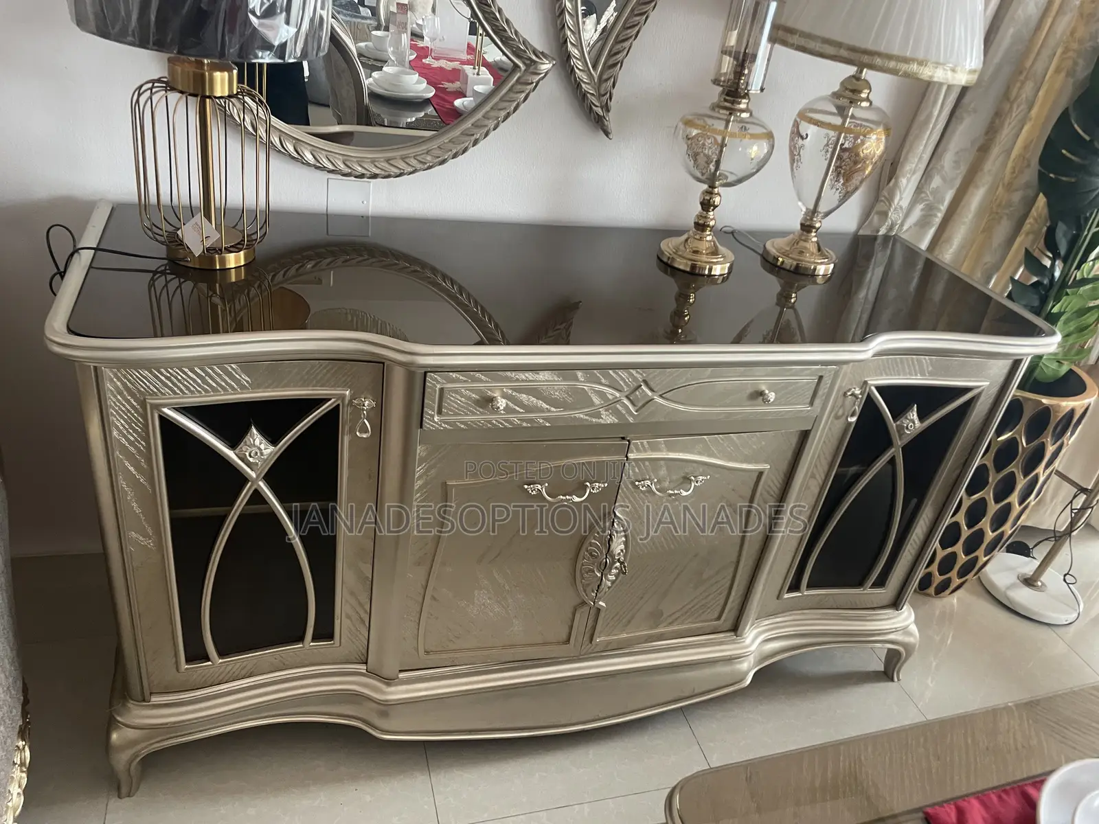 Console Royal