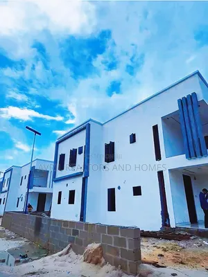 4bdrm Duplex in Rukpokwu for sale