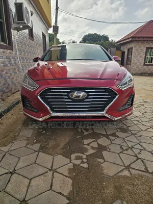 Hyundai Sonata SE 2018 Red