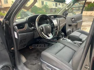 Toyota Fortuner 2019 Black