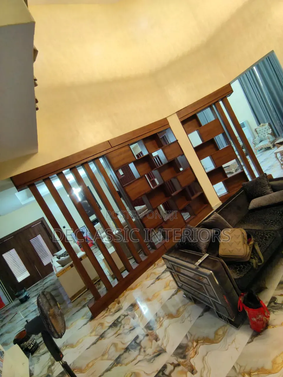 Roomdivider