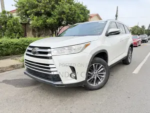 Toyota Highlander XLE 2019 White
