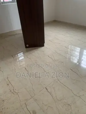 2bdrm Block of Flats in Jubrin Estate, for rent