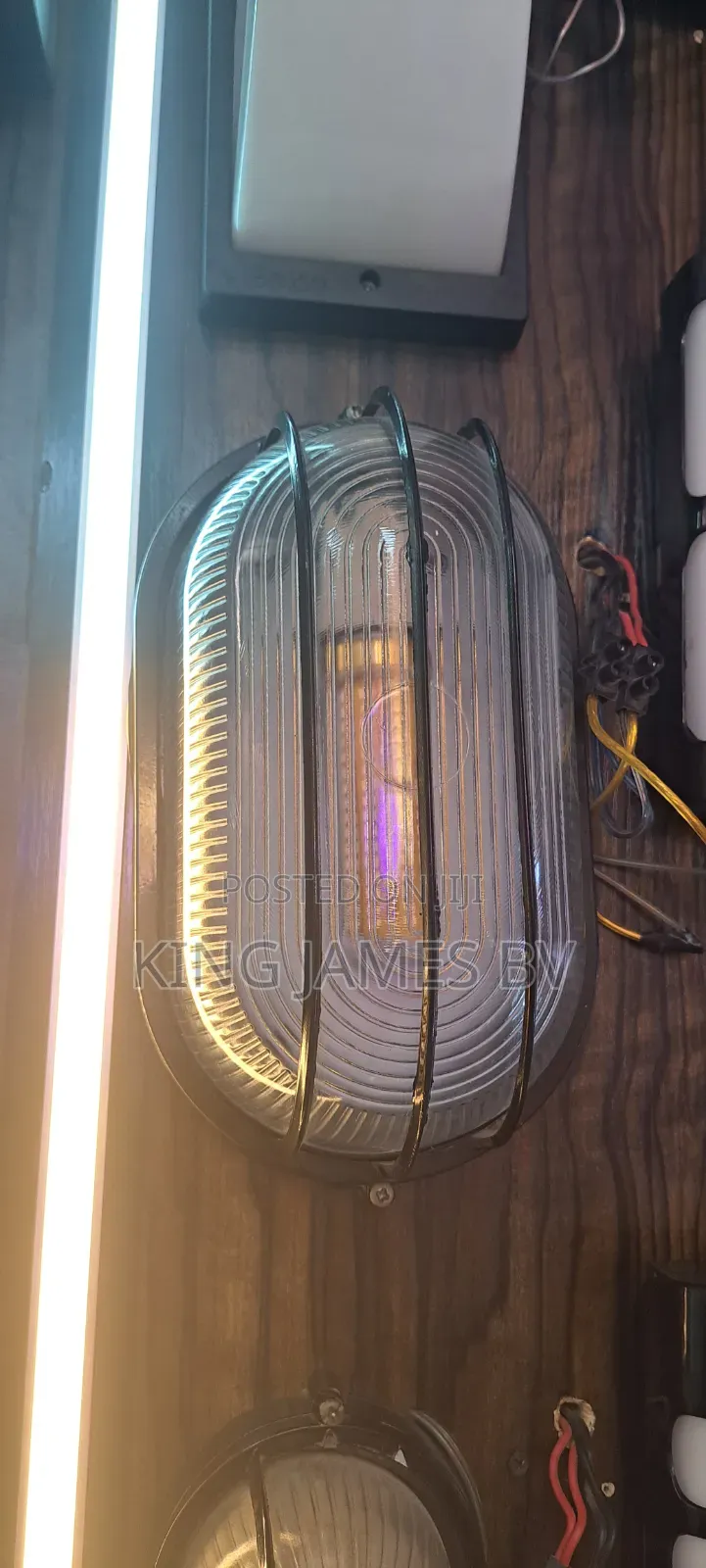 Cast Dubai Bulkhead Light