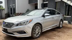 Hyundai Sonata Limited Sedan FWD (2.4L 4cyl 6A) 2016 Silver