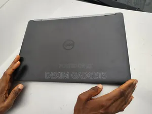 Laptop Dell Latitude 15 E5570 12GB Intel Core i5 HDD+SSD 2T