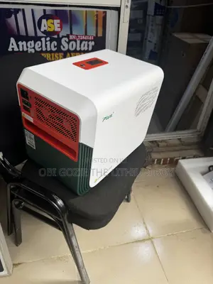 Cola 3600 Plus Solar Generator 3.6kwh With a 2200w Output Capacity