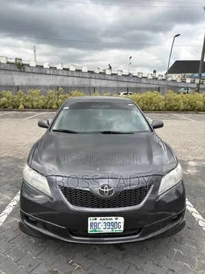 Toyota Camry SE 4dr Sedan (2.4L 4cyl 5A) 2008 Gray