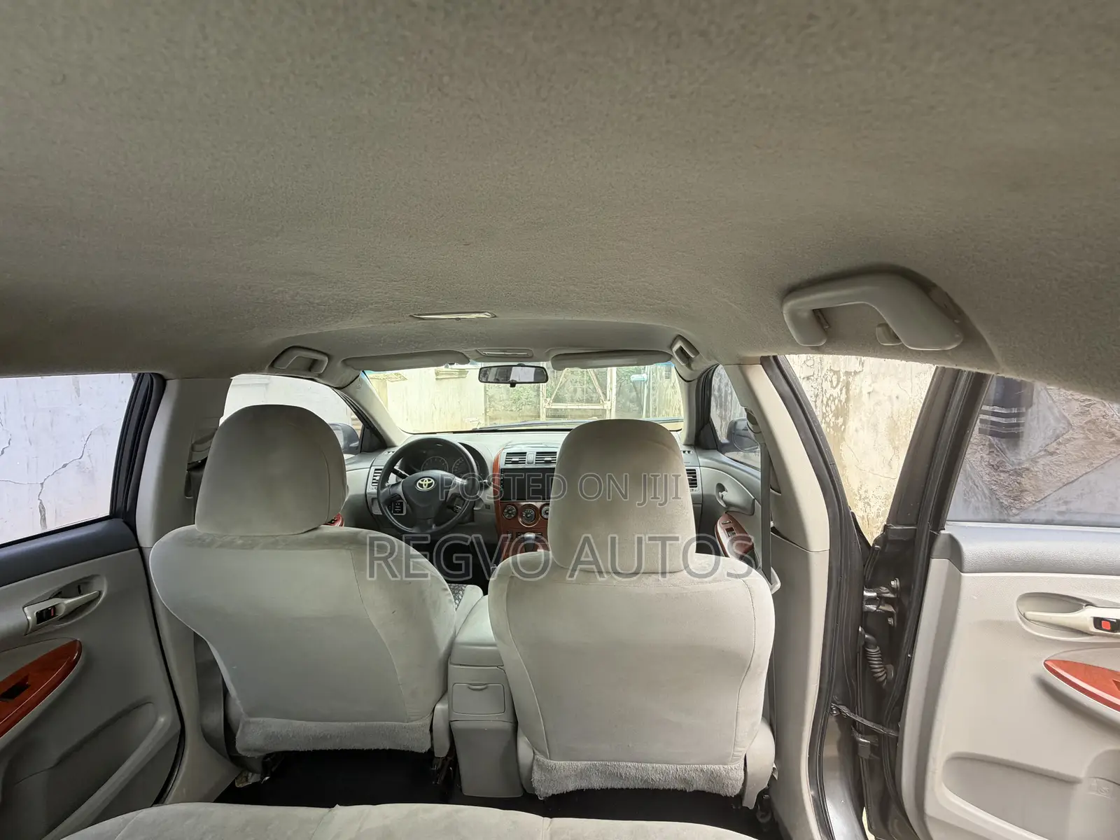 Toyota Corolla 2010 Gray