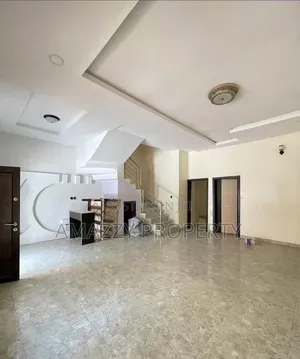 4bdrm Duplex in Chevron for rent