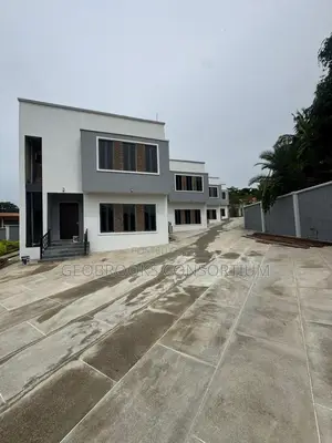 Furnished 4bdrm Townhouse / Terrace in Agodi Gra for rent