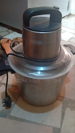 Yam Pounder