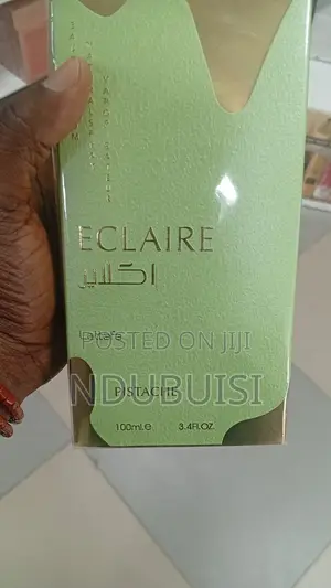 Eclaire Lattafa Pistache