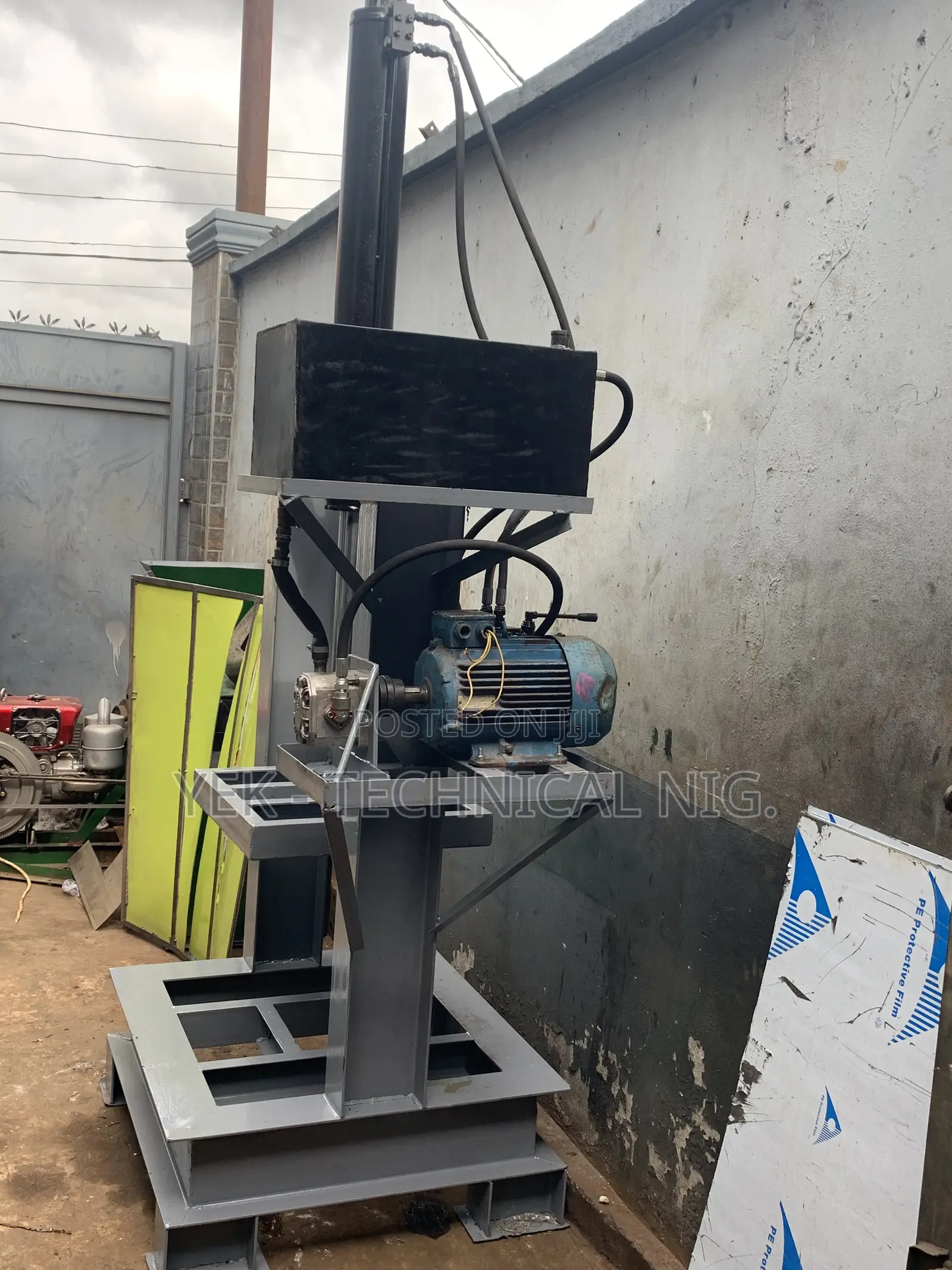 Automatic Pressing Machine