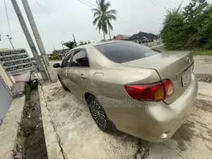 Toyota Corolla 2009 Silver