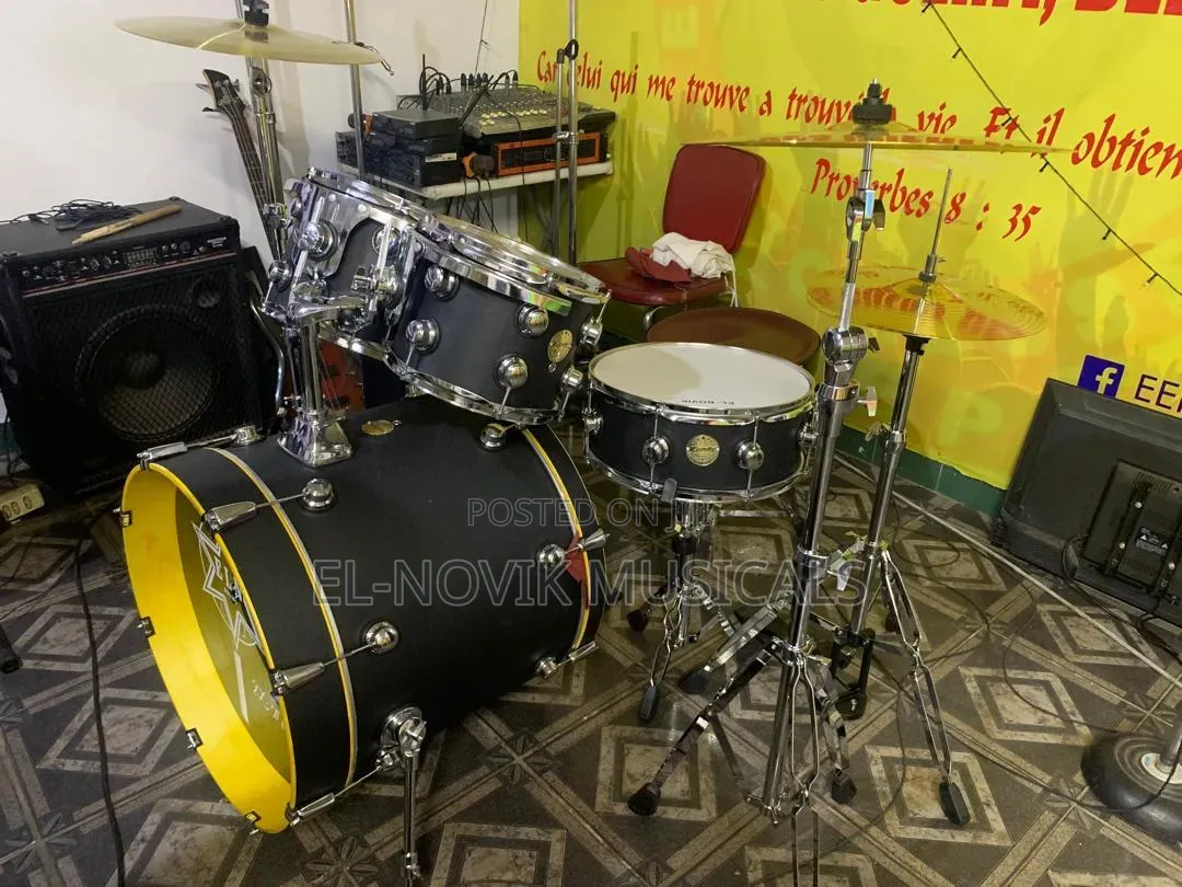 El-Novik Maple Drum Set