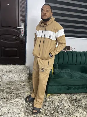 City King Tracksuit a Hoodie With a Joggers Pant