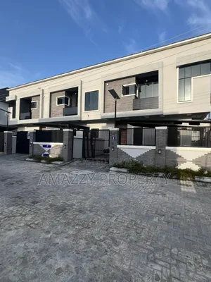 4bdrm Duplex in Haris Drive, Vgc for rent