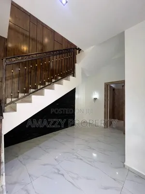 4bdrm Duplex in Haris Drive, Vgc for rent