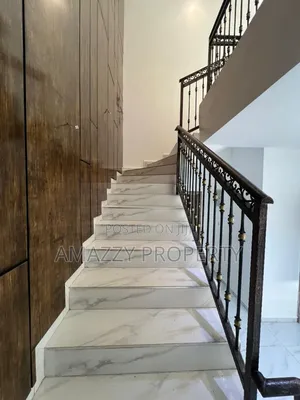 4bdrm Duplex in Haris Drive, Vgc for rent