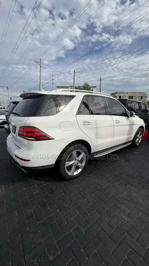 Mercedes-Benz GLE-Class GLE 350 2017 White