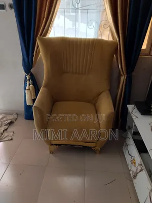 Single Chair