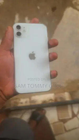 Apple iPhone 11 64 GB White