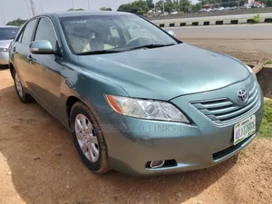 Toyota Camry 2.4 XLE 2008 Green