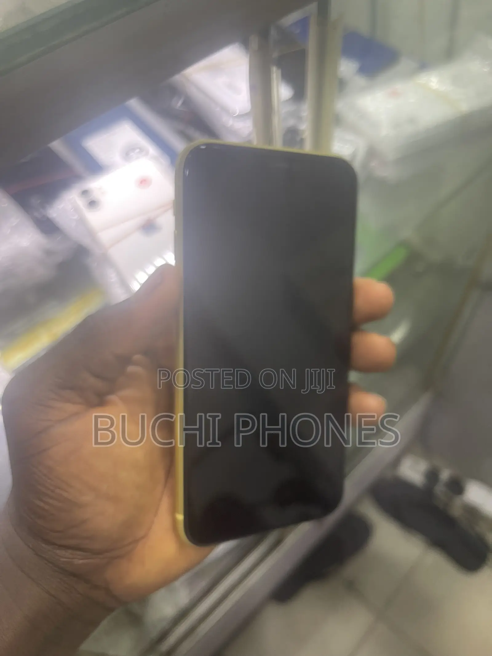 Apple iPhone 11 64 GB Yellow