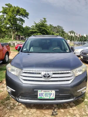 Toyota Highlander Limited 2011 Gray