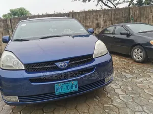 Toyota Sienna XLE Limited 2005 Blue
