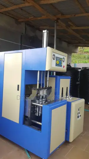 Semi Automatic Pet Bottles Blowing Machine