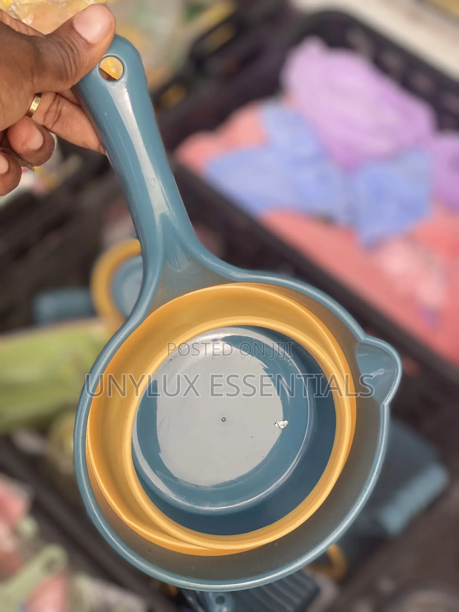 Collapsible Silicone Colander Drainer With Handle