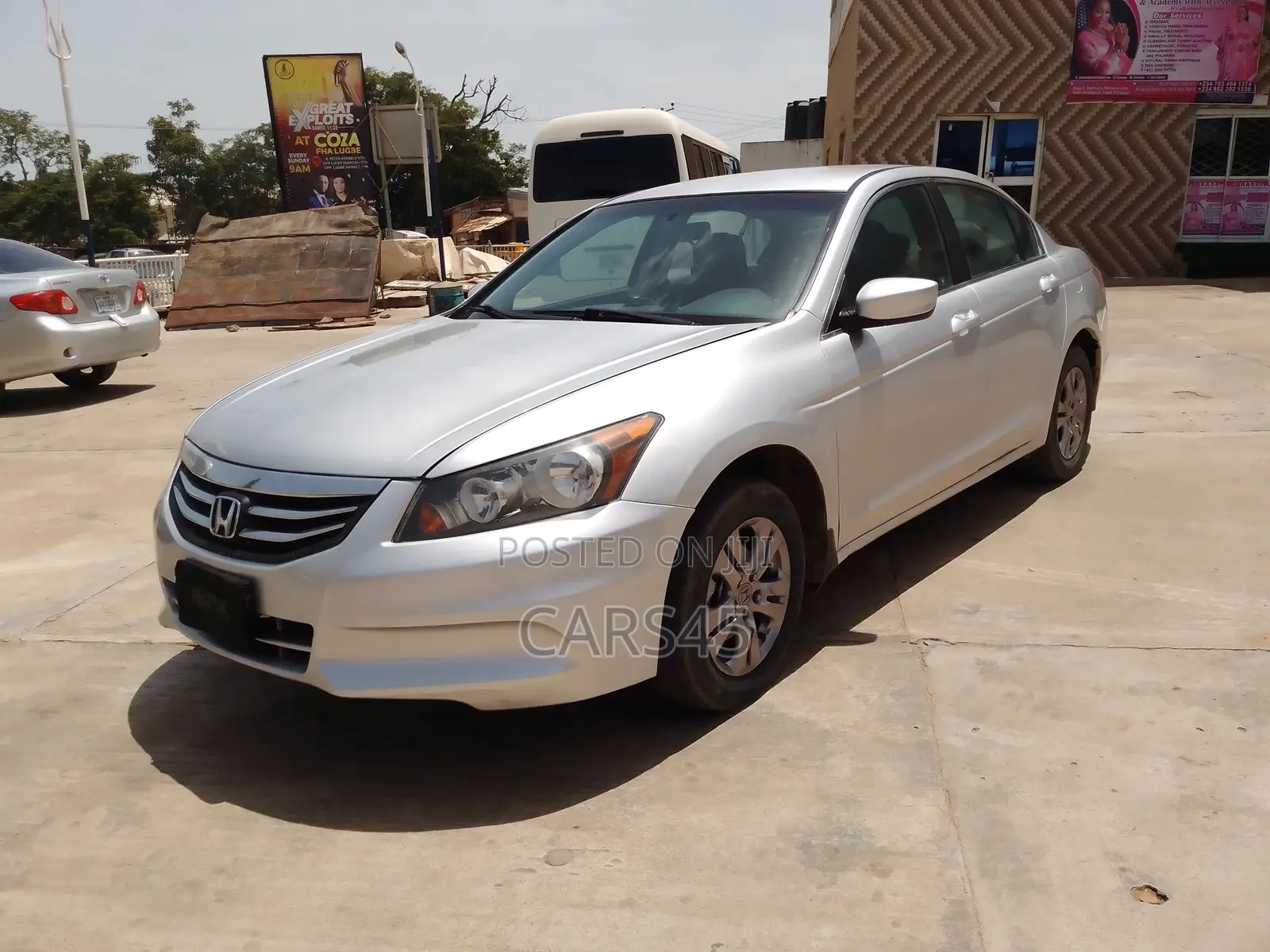 Honda Accord 2012 Silver