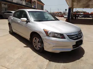 Honda Accord 2012 Silver