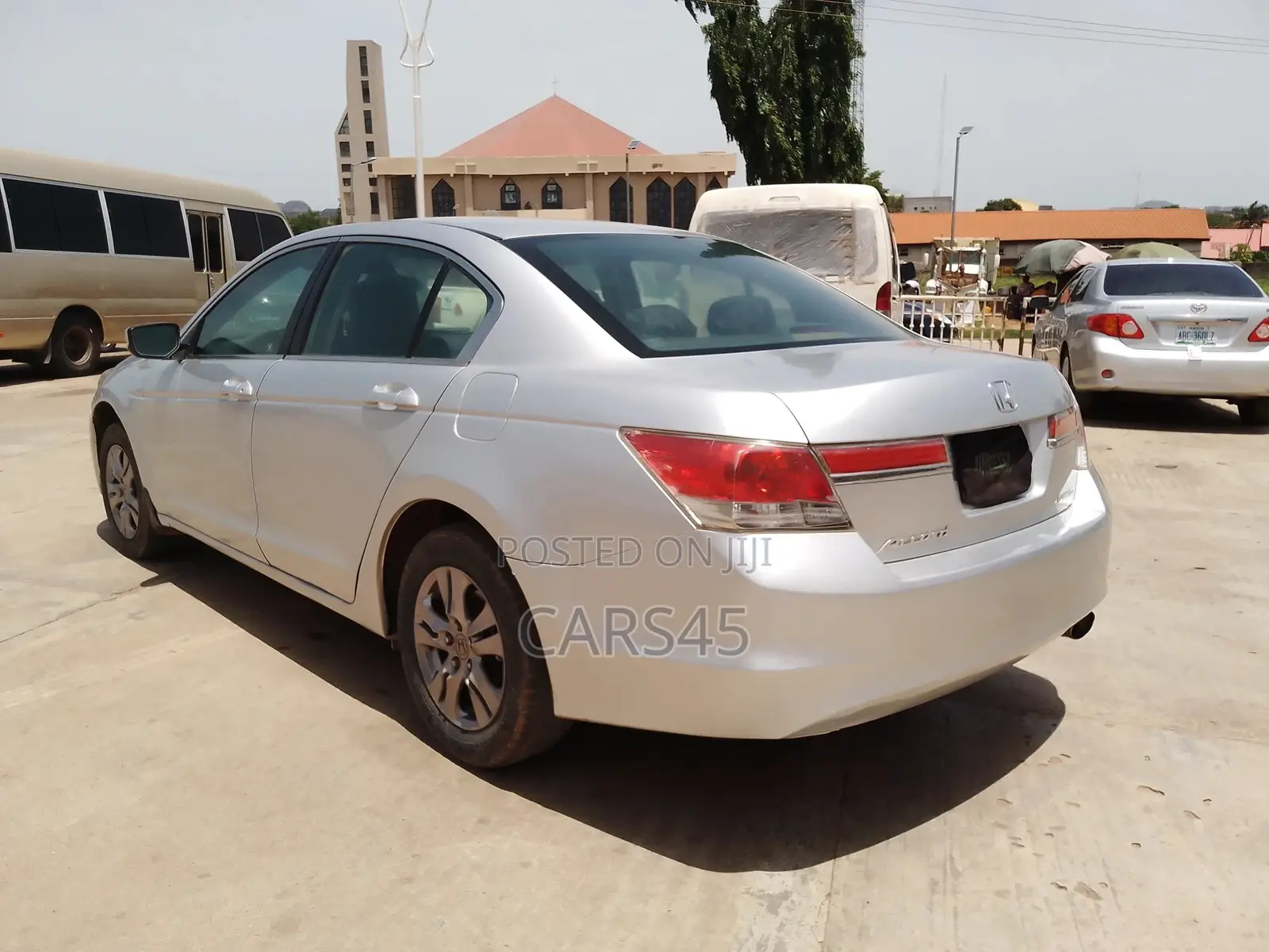 Honda Accord 2012 Silver