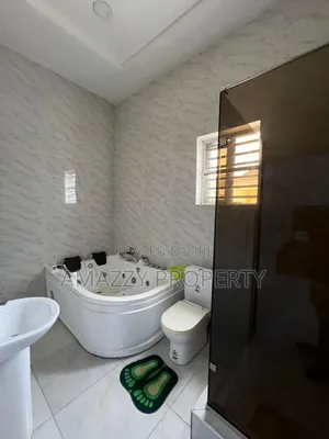 Furnished 4bdrm Duplex in Chevron for rent