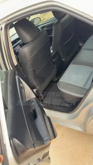 Toyota Corolla 2016 Silver