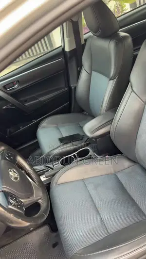 Toyota Corolla 2016 Silver