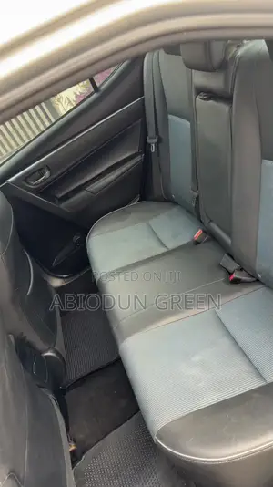 Toyota Corolla 2016 Silver
