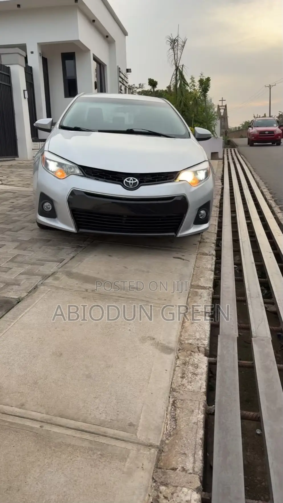 Toyota Corolla 2016 Silver