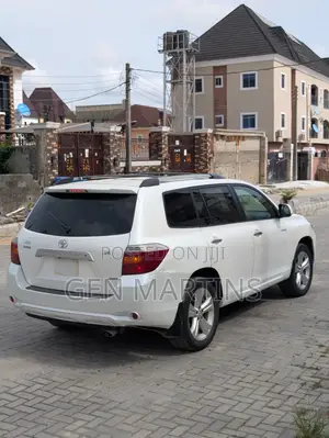 Toyota Highlander 2010 White