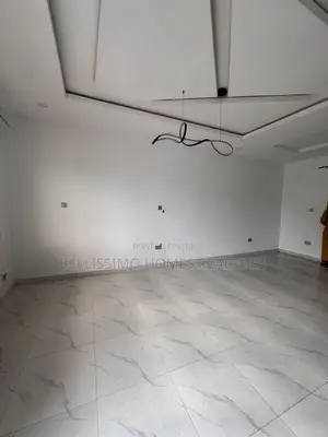 Mini Flat in Ocean Bay Estate, Chevron for rent