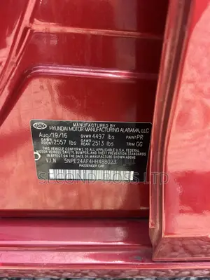 Hyundai Sonata Base Sedan FWD (2.4L 4cyl 6A) 2017 Red